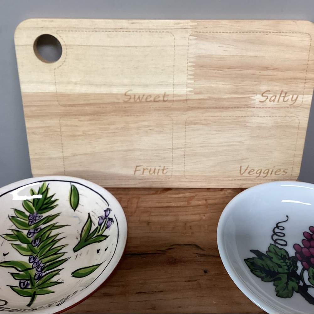 5 Item Bundle - Mini Cheese Board - Ceramic Dishes - Olive Dishes - Like New - Picture 4 of 12